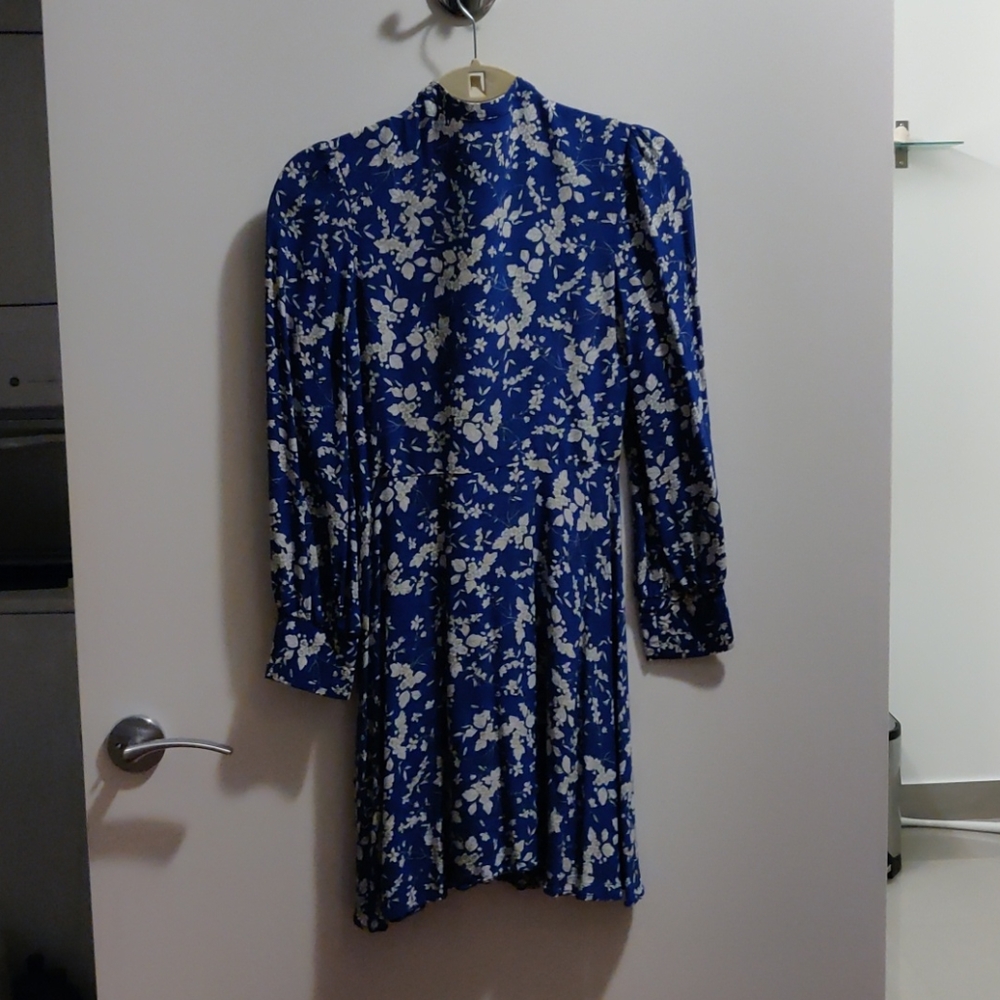 H&M blue floral dress - Picture 3 of 8